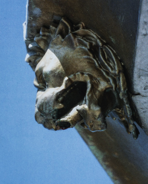 Lauvas galvas dekors, lieta čuguna ornamentālā detaļa. Juris Urtāns. Fotouzņēmums..png